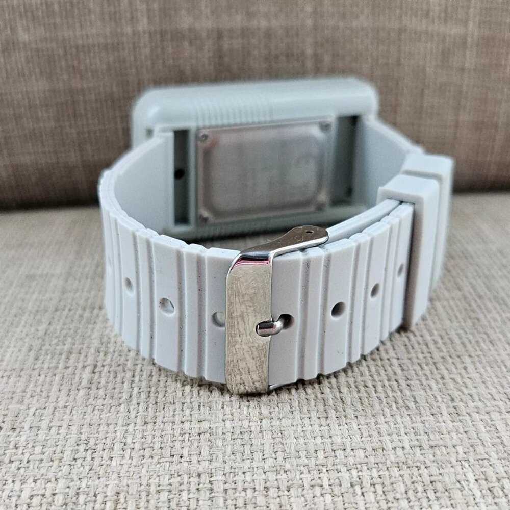 Nintendo Game Boy Wristwatch Ditial Wrist Watch White Rubber Strap Watch - Picture 8 of 13